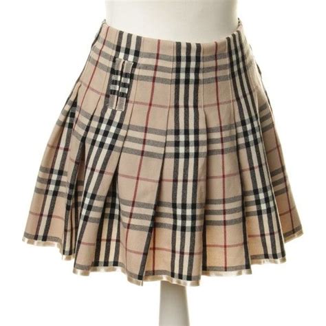 burberry plaid pleated skirt.